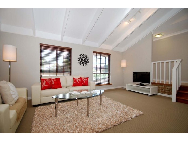 23 Rogana Crescent, Hallett Cove SA 5158
