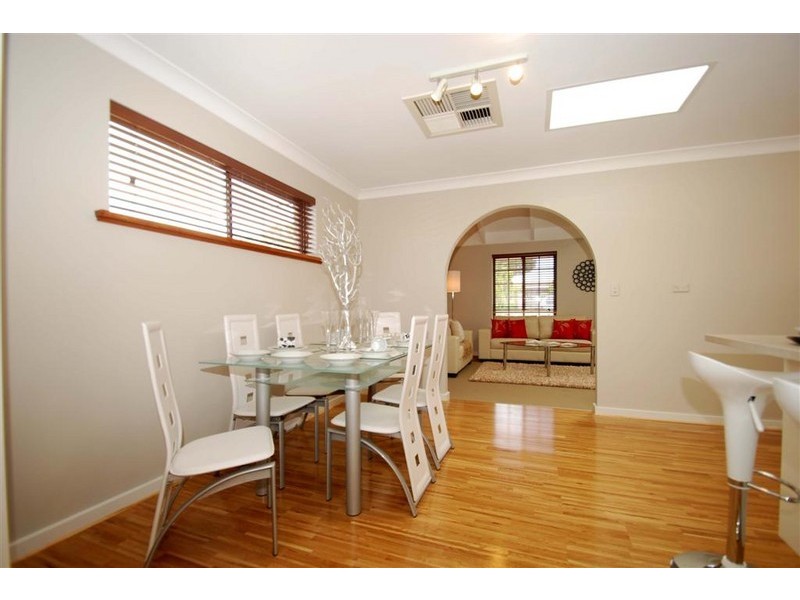 23 Rogana Crescent, Hallett Cove SA 5158
