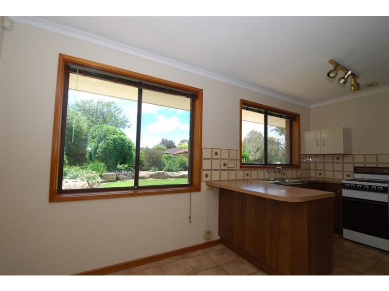 3 Dawson Avenue, Happy Valley SA 5159