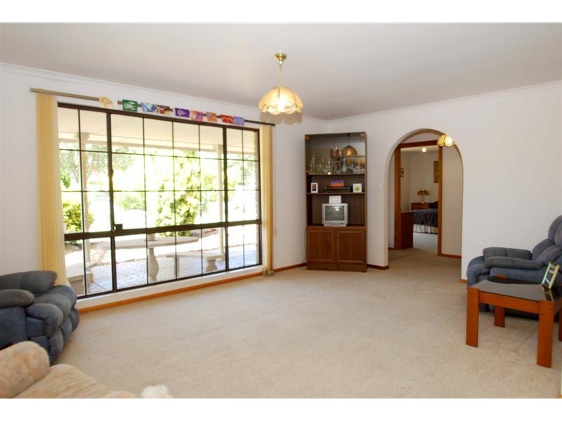 20 Delamere Avenue, Woodcroft SA 5162