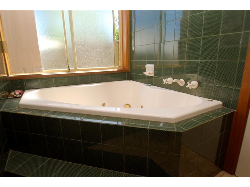 41 Alison Drive, Happy Valley SA 5159