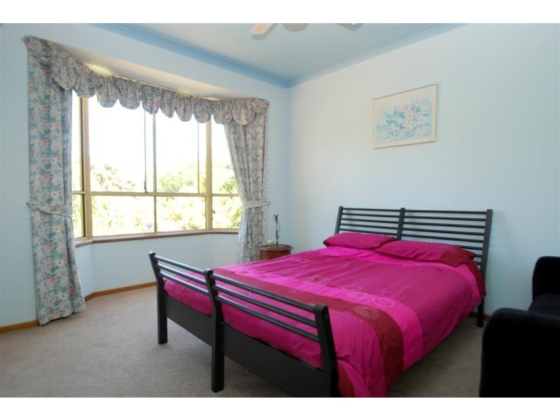 41 Alison Drive, Happy Valley SA 5159