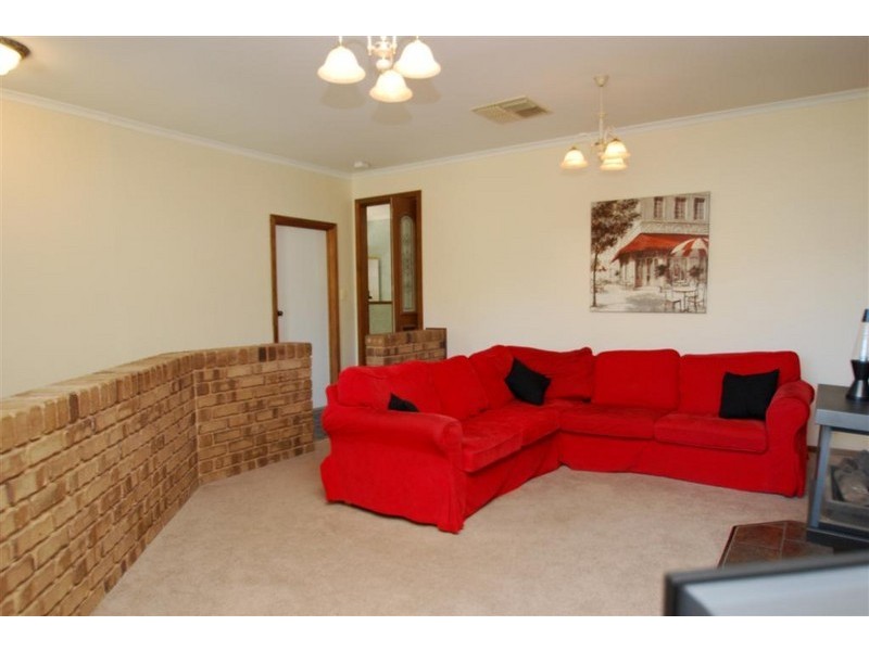 41 Alison Drive, Happy Valley SA 5159