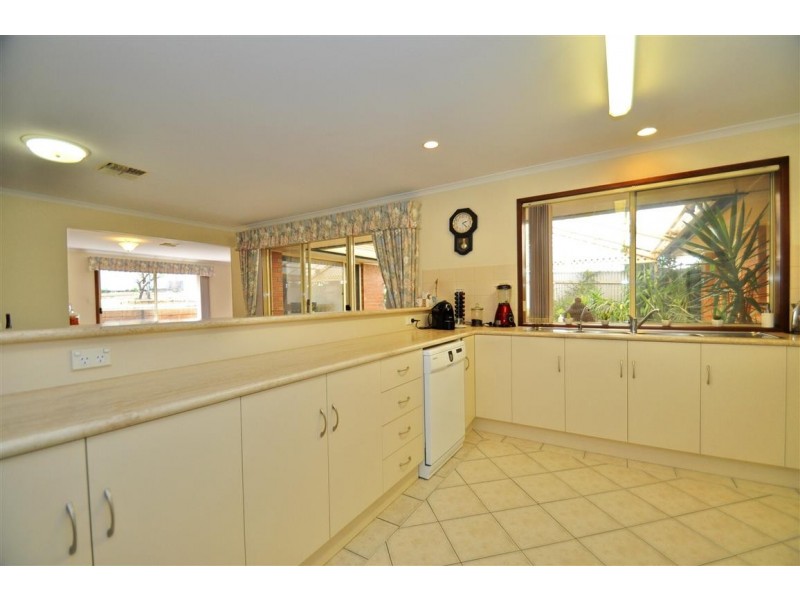 22 Riesling Avenue, Reynella East SA 5161