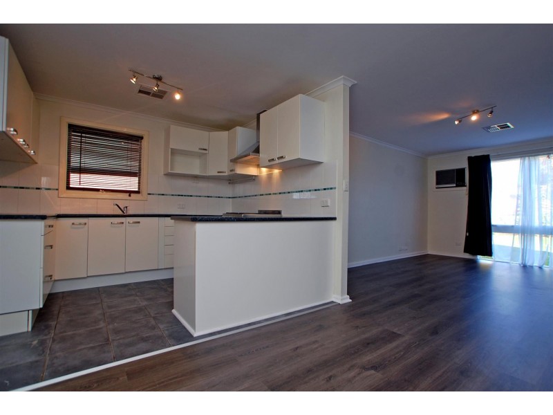 22 Eugene Crescent, Christie Downs SA 5164