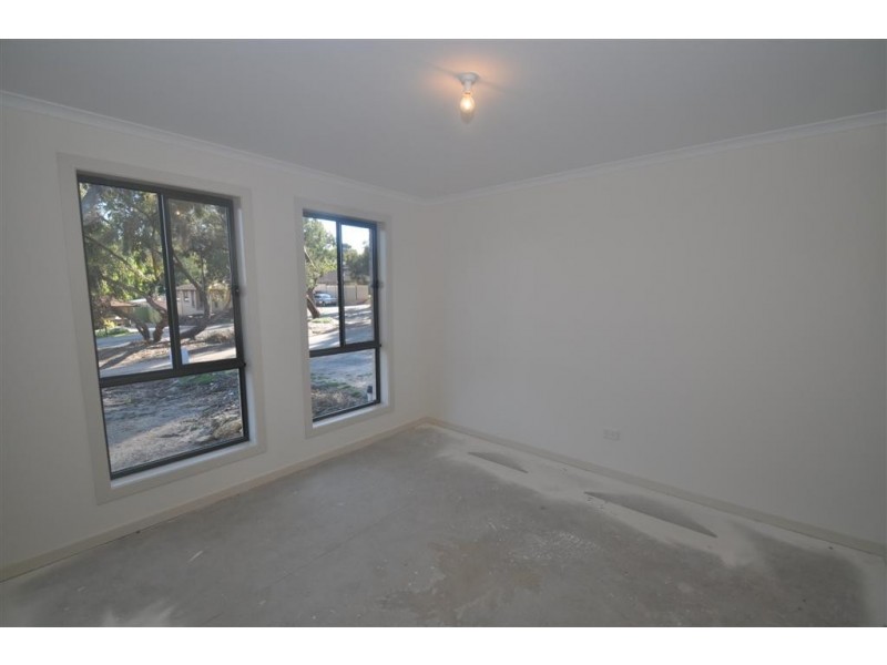 70 Kenihans Road, Happy Valley SA 5159