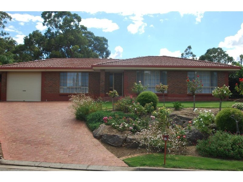 1A Vaucluse Drive, Happy Valley SA 5159