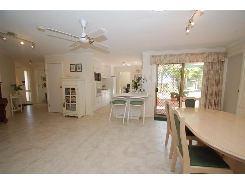 1A Vaucluse Drive, Happy Valley SA 5159