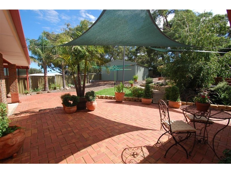 1A Vaucluse Drive, Happy Valley SA 5159