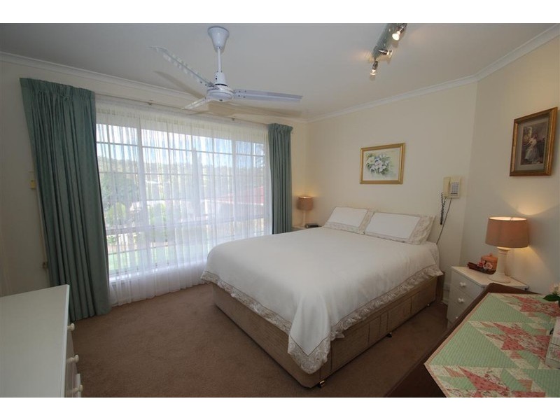 1A Vaucluse Drive, Happy Valley SA 5159