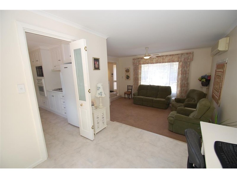 1A Vaucluse Drive, Happy Valley SA 5159