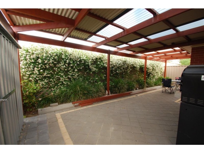 1/11 Alana Walk, Woodcroft SA 5162