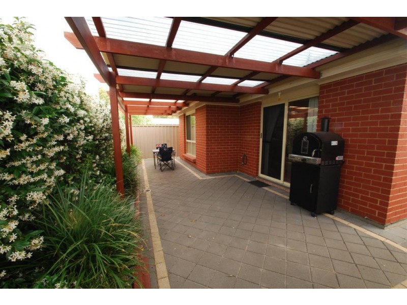 1/11 Alana Walk, Woodcroft SA 5162