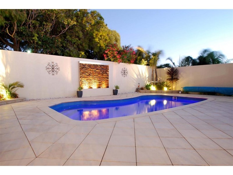 4 Tornado Avenue, Hallett Cove SA 5158
