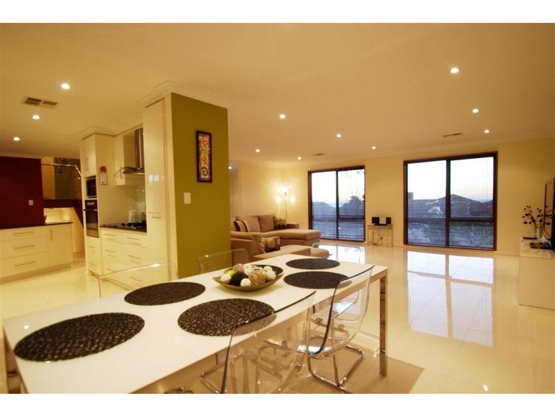 4 Tornado Avenue, Hallett Cove SA 5158