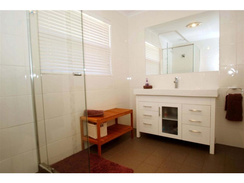 4 Tornado Avenue, Hallett Cove SA 5158