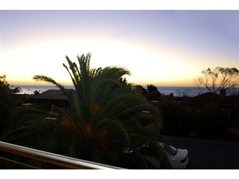 4 Tornado Avenue, Hallett Cove SA 5158