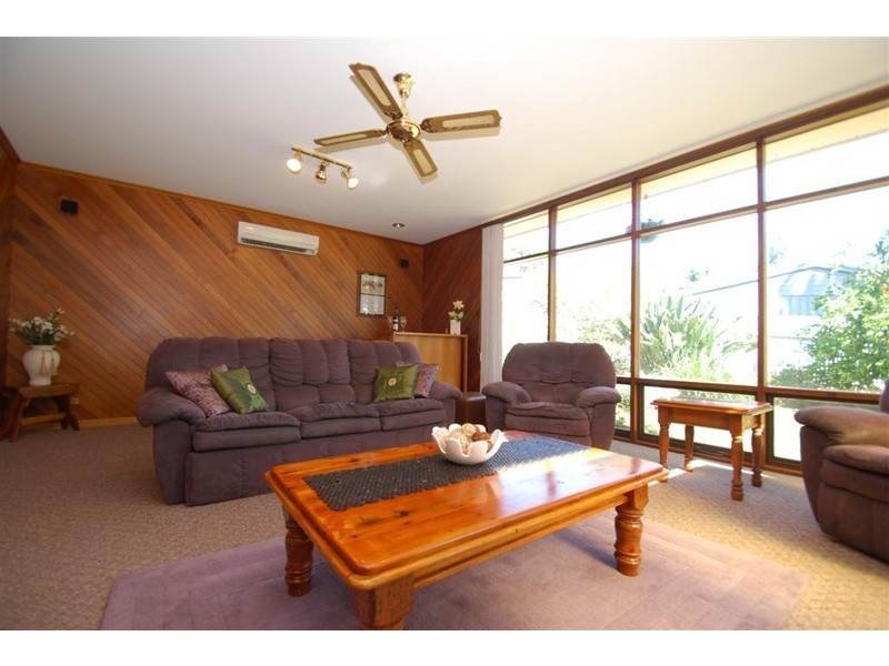 5 Iona Road, Aberfoyle Park SA 5159