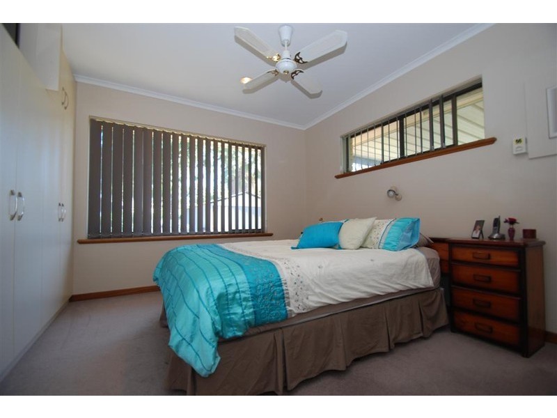 5 Iona Road, Aberfoyle Park SA 5159