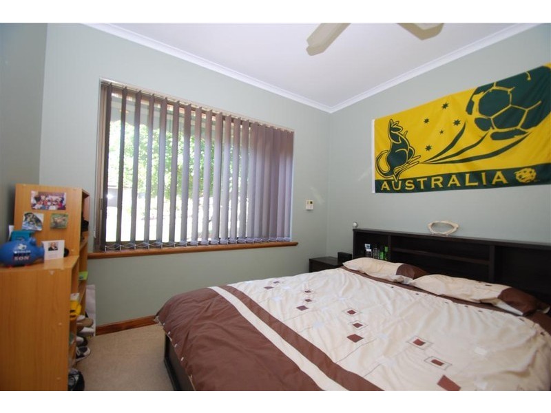 5 Iona Road, Aberfoyle Park SA 5159