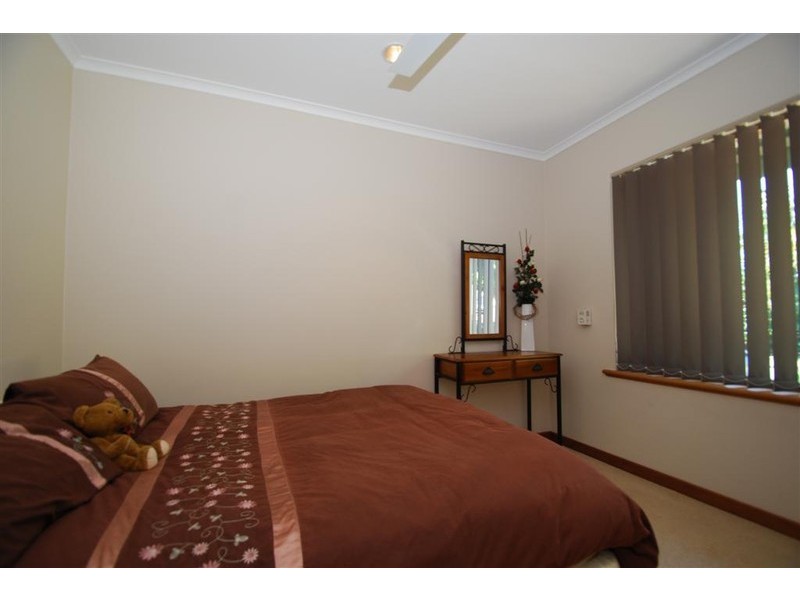 5 Iona Road, Aberfoyle Park SA 5159