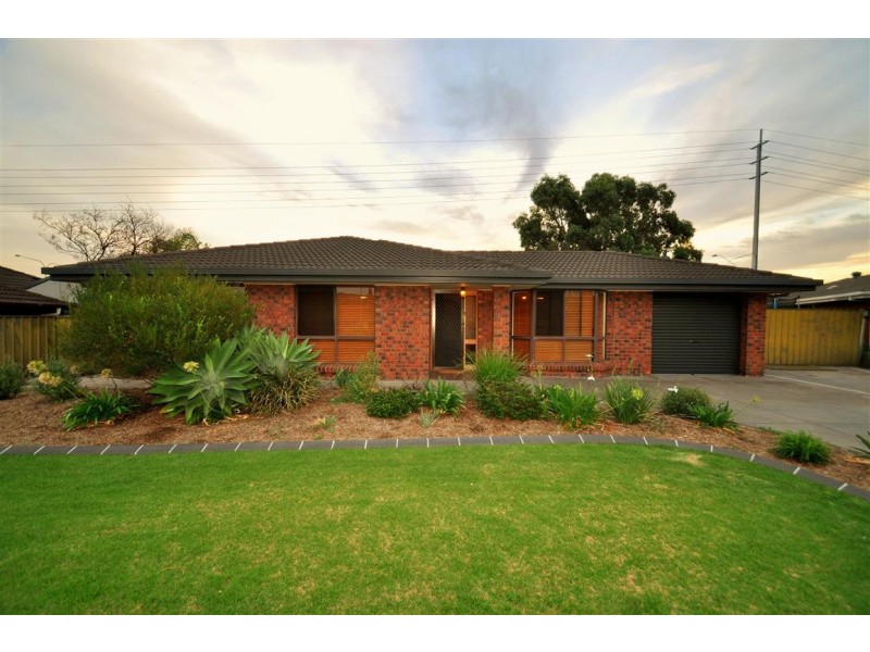 10 Dorita Court, Woodcroft SA 5162