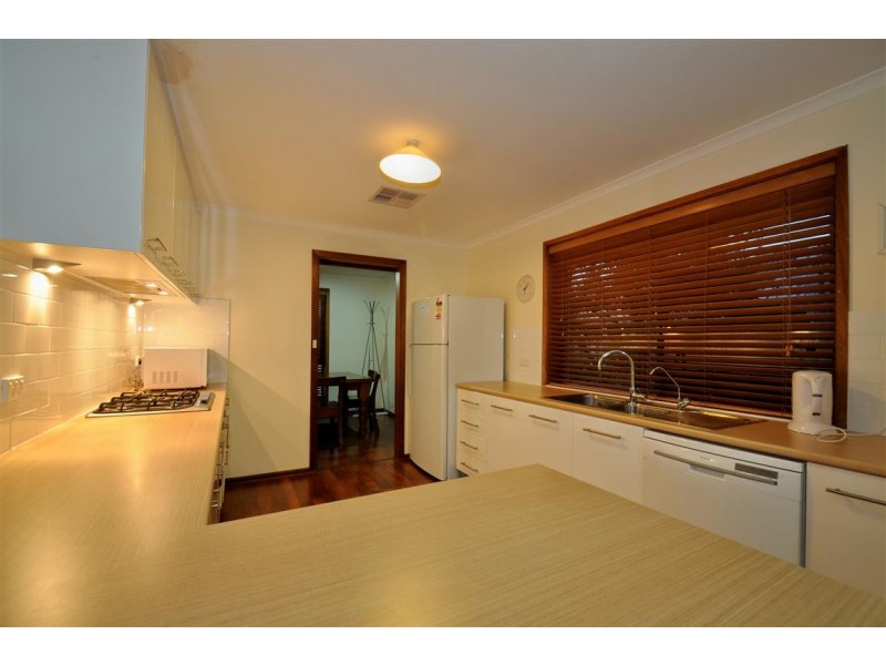 10 Dorita Court, Woodcroft SA 5162