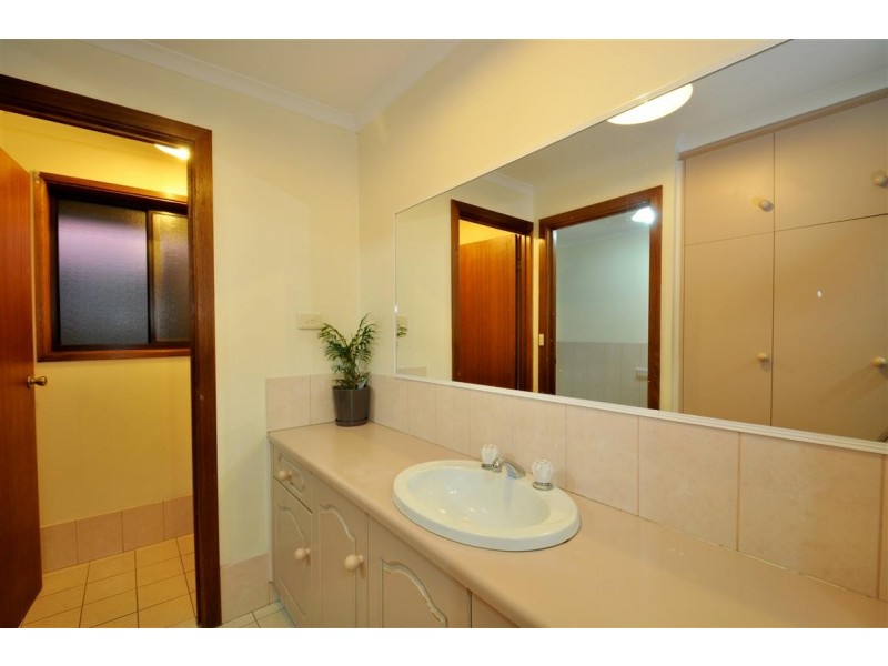 10 Dorita Court, Woodcroft SA 5162