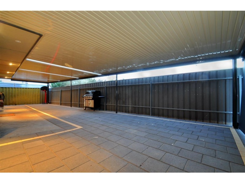 10 Dorita Court, Woodcroft SA 5162