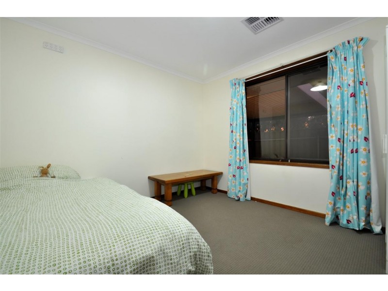 10 Dorita Court, Woodcroft SA 5162