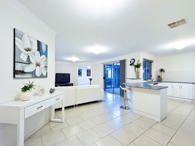 14 Holdfast Drive, Sheidow Park SA 5158