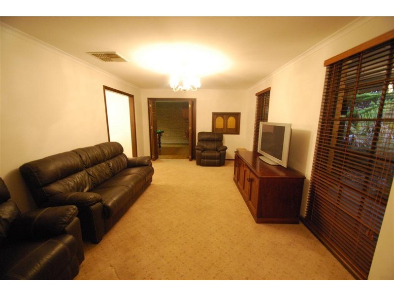 4 Mark Street, Happy Valley SA 5159