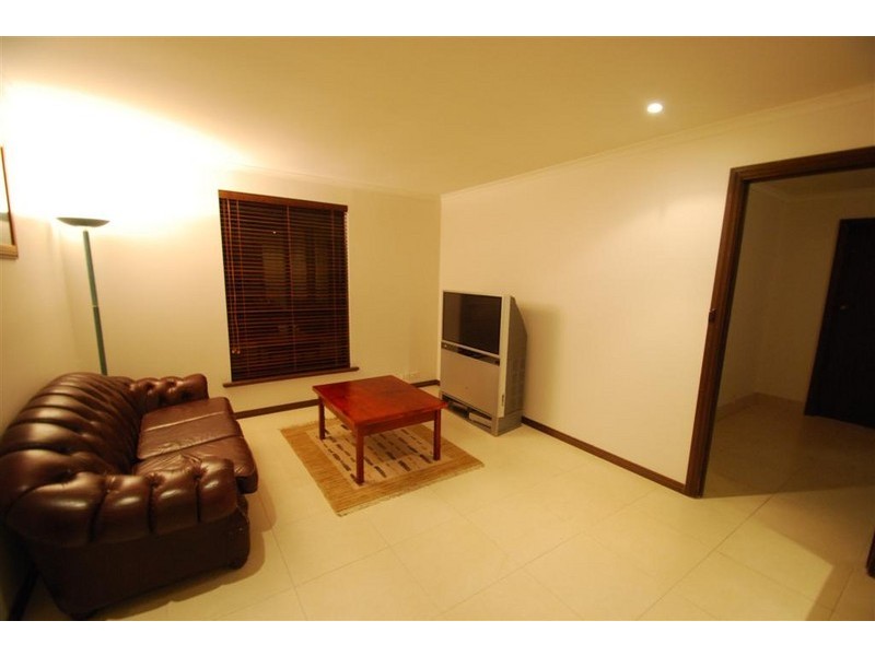 4 Mark Street, Happy Valley SA 5159