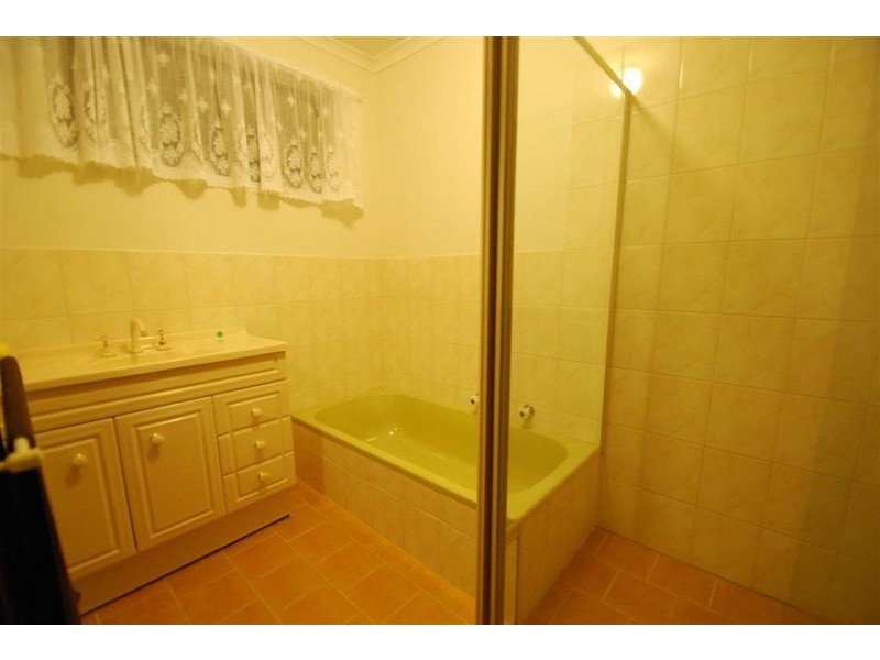 4 Mark Street, Happy Valley SA 5159