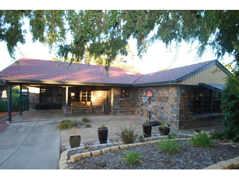 7 Barcelona Drive, Happy Valley SA 5159