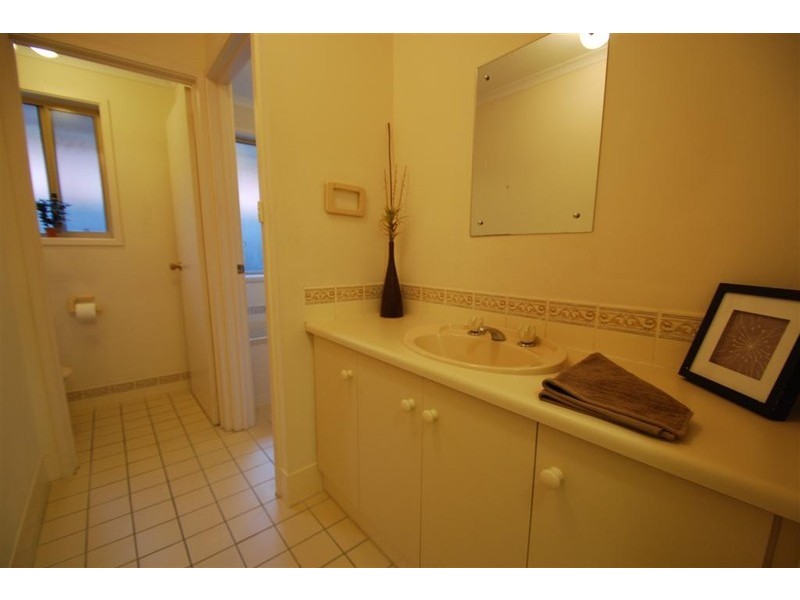 4 Padthaway Court, Woodcroft SA 5162