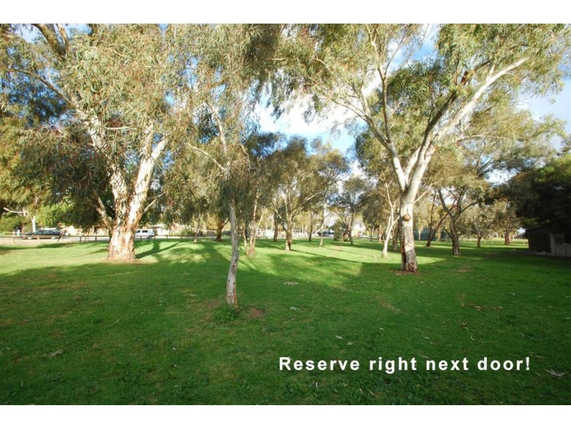 94 Wheatsheaf Road, Morphett Vale SA 5162