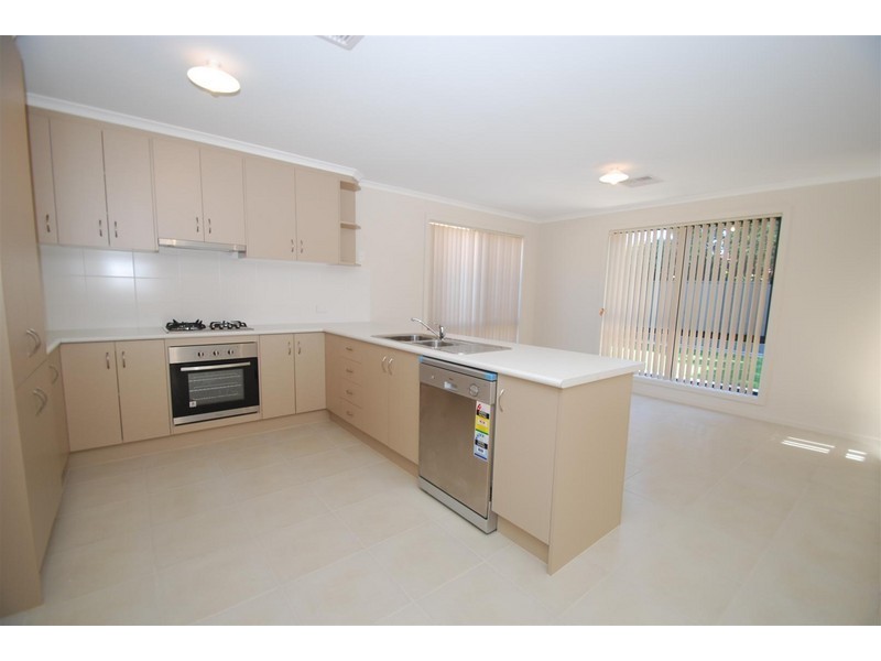 15 Sauvignon Way, Old Reynella SA 5161