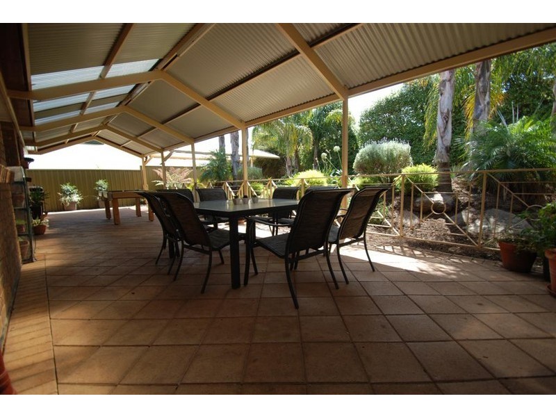 50 Sherebrooke Boulevard, Woodcroft SA 5162