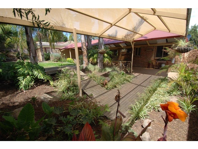 50 Sherebrooke Boulevard, Woodcroft SA 5162