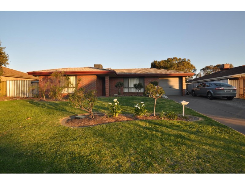 24 Dennis Street, Happy Valley SA 5159