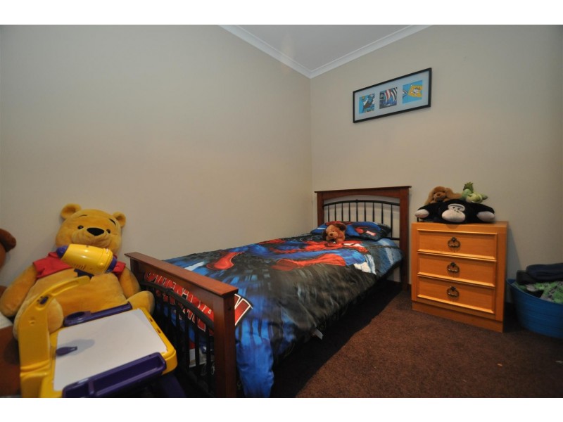 24 Dennis Street, Happy Valley SA 5159