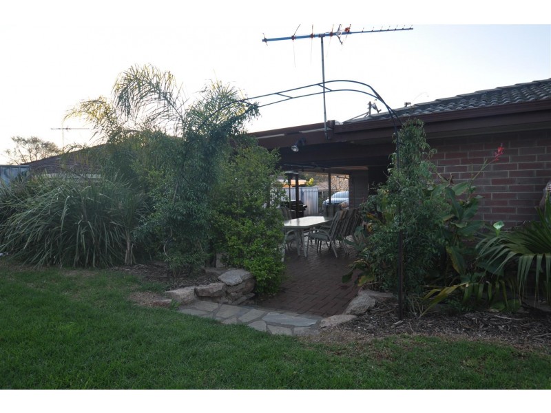 24 Dennis Street, Happy Valley SA 5159