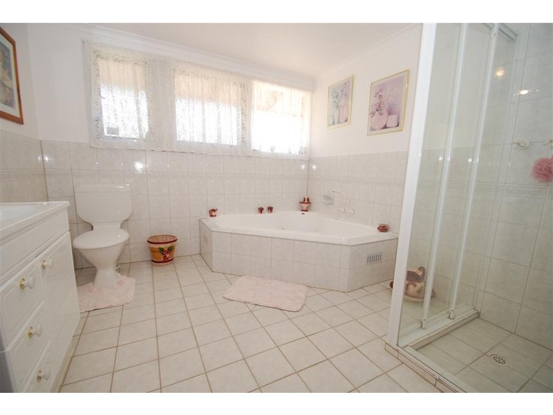 12 Elizabeth St, Old Noarlunga SA 5168
