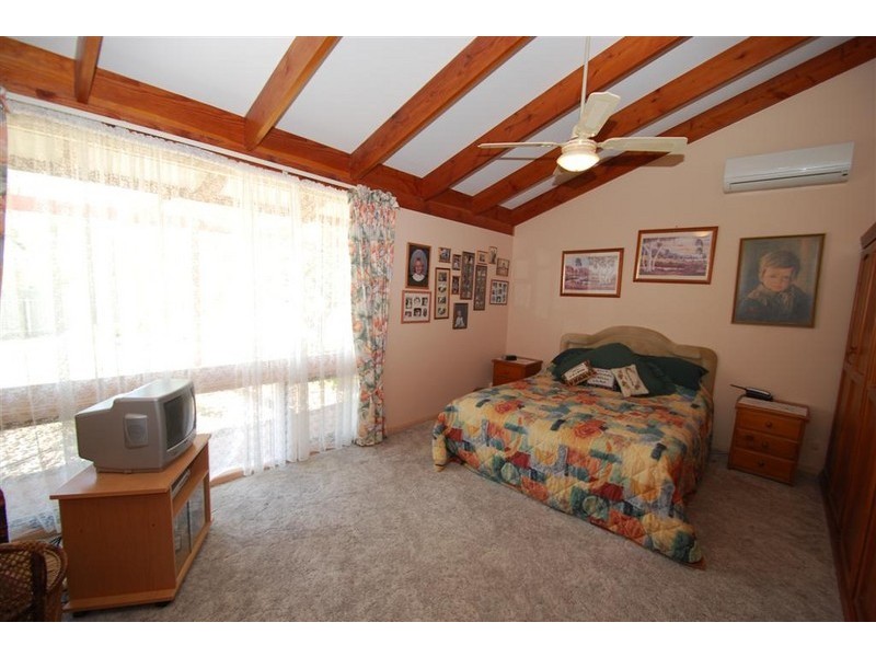 12 Elizabeth St, Old Noarlunga SA 5168