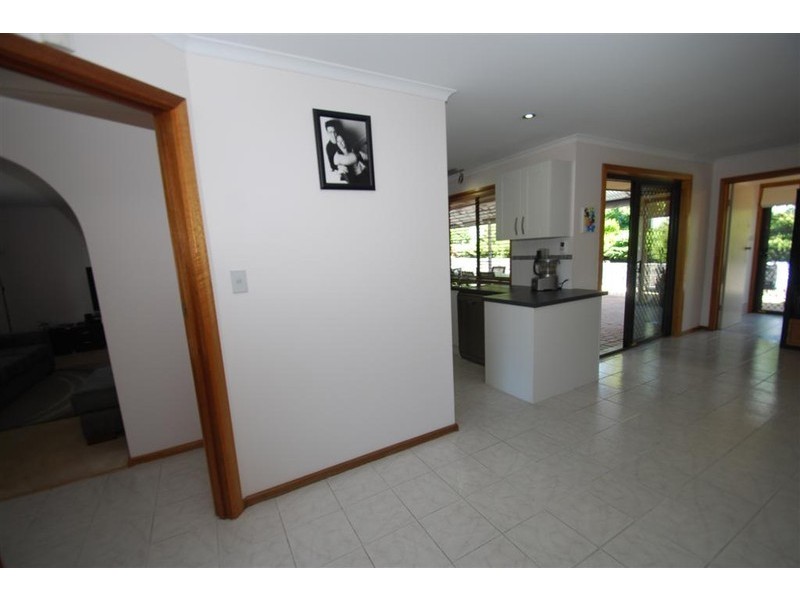 2 Ash Street, Aberfoyle Park SA 5159