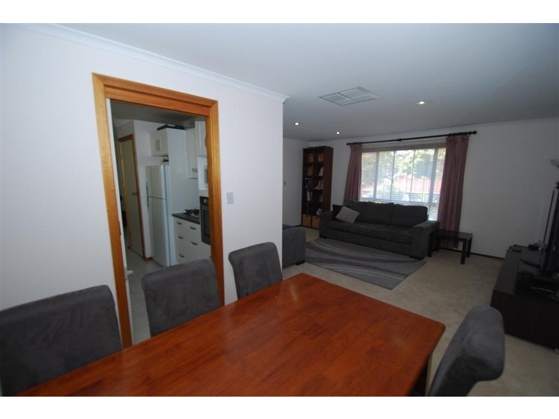 2 Ash Street, Aberfoyle Park SA 5159