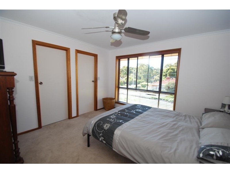 2 Ash Street, Aberfoyle Park SA 5159