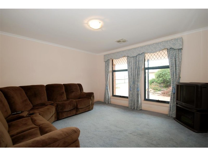 28 Allworth Drive, Happy Valley SA 5159