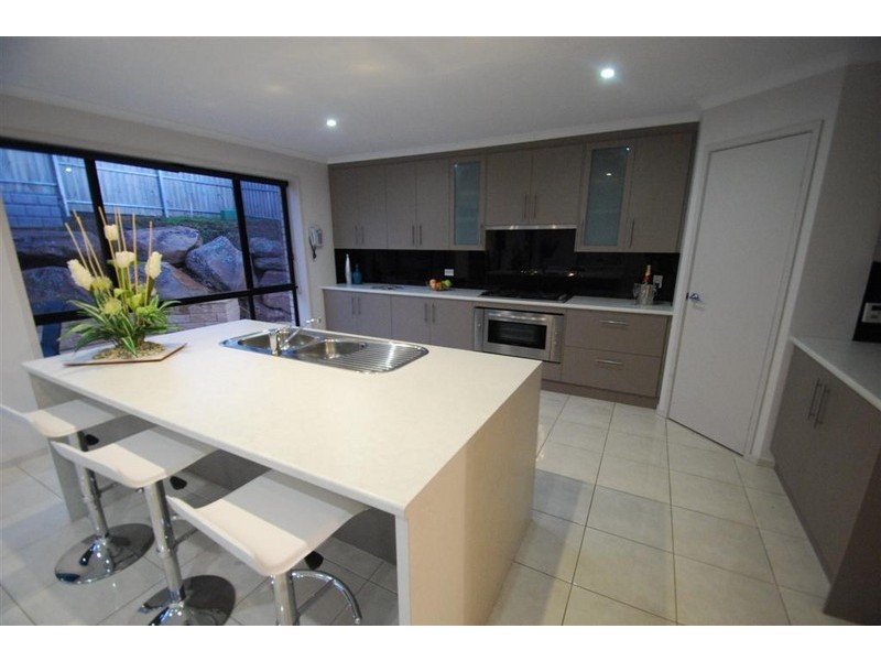 12 Albany Way, Seaford Rise SA 5169